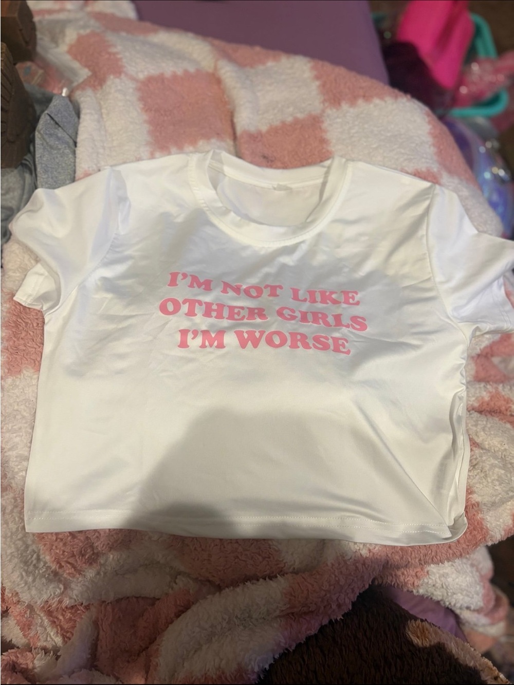 White Graphic Tee with Pink Text – Casual Crop Top